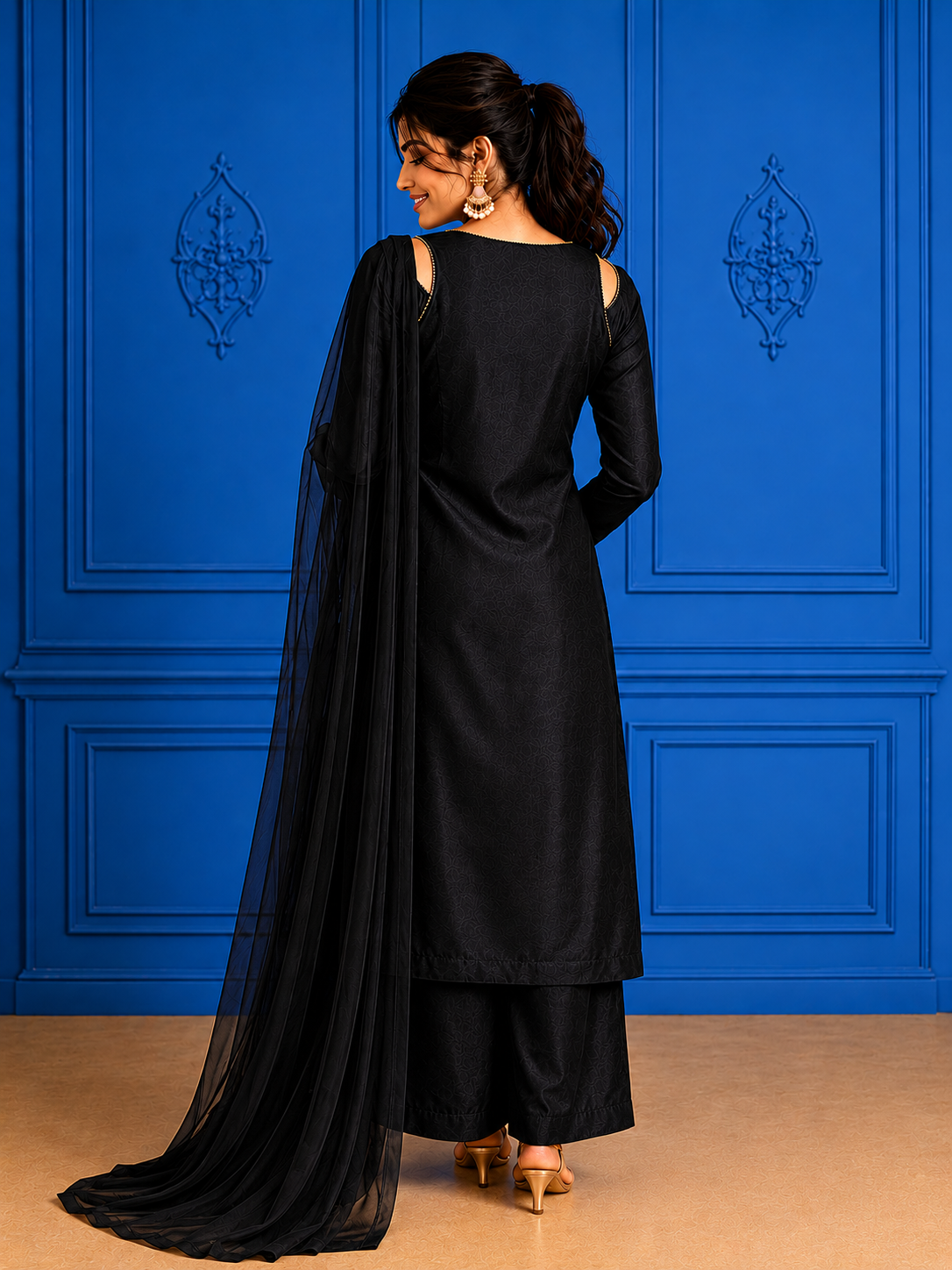 WOMEN HALTER NECCK KURTA SETS