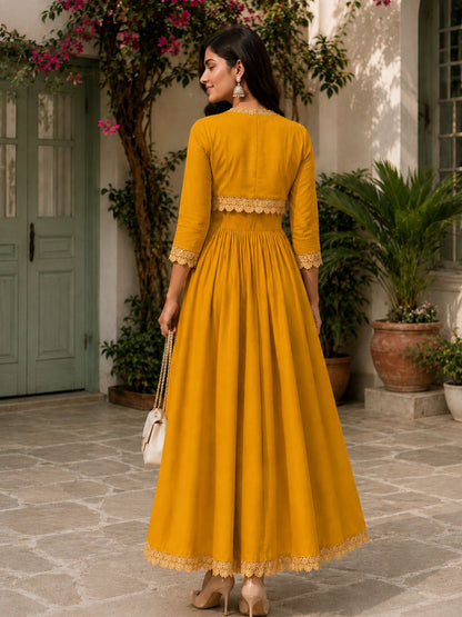 COTTON CAMBRIC DRESS WITH CALF LENGTH AND  HALF JACKET