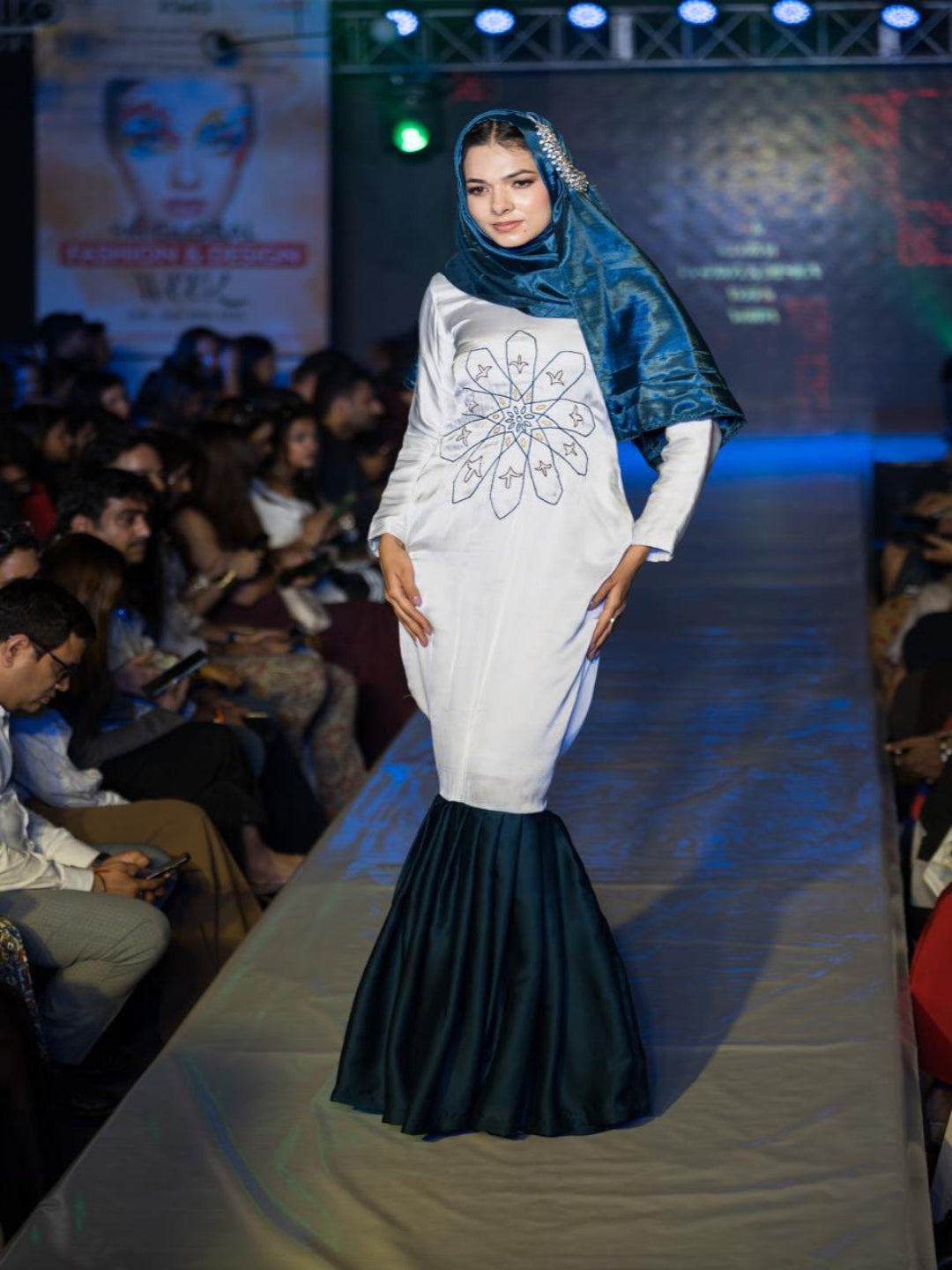 Adaa Bazaar Women’s Hijab – Elegant, Comfortable & Stylish Dress